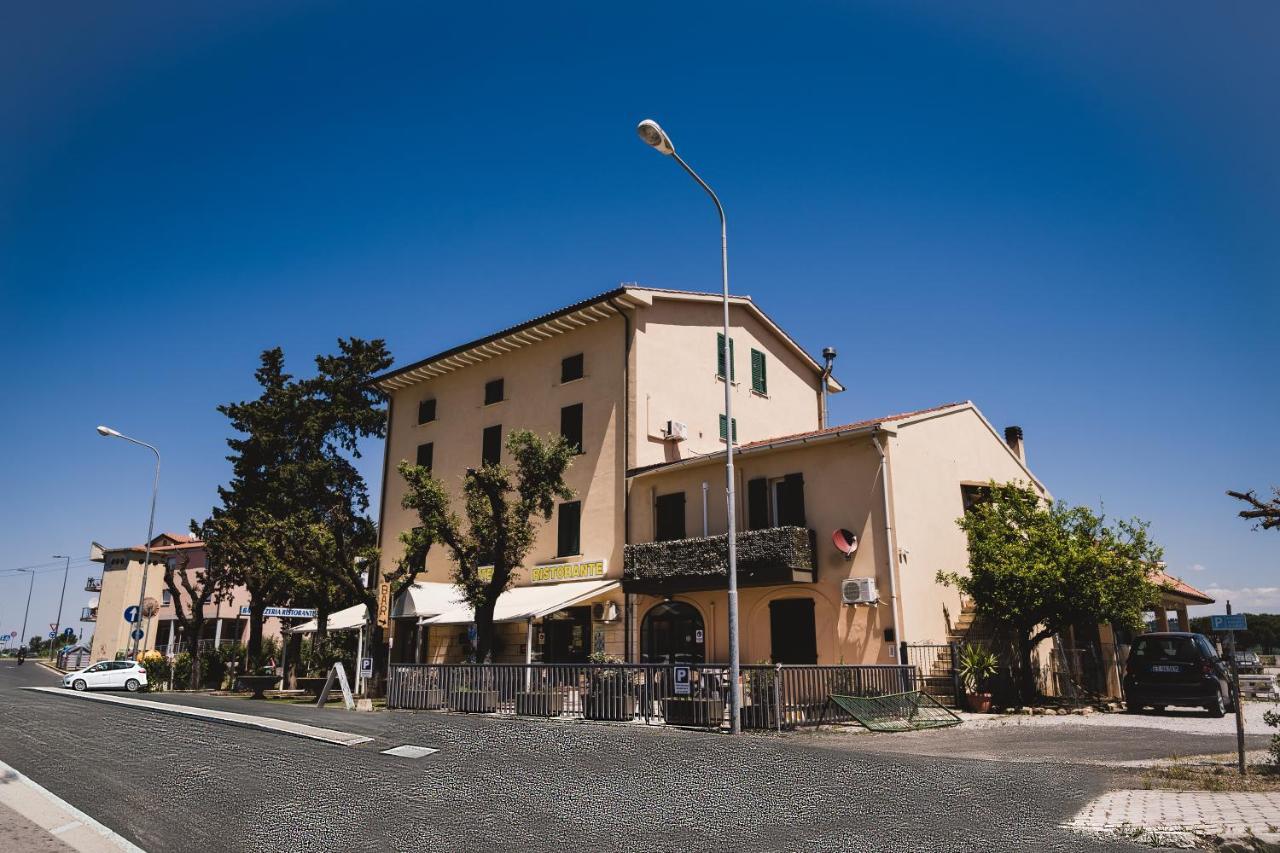 Hotel The Flash - Venturina Terme Zewnętrze zdjęcie